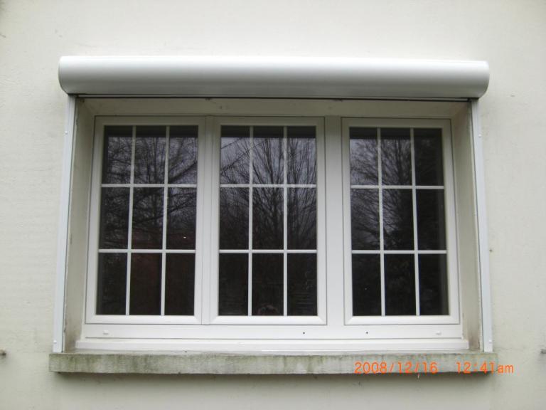 Fenêtre PVC avec volets roulant EXT