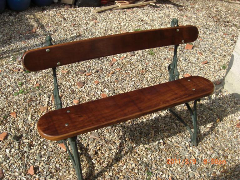 Banc en bois exotique