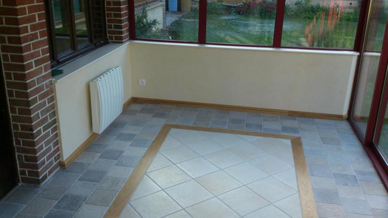 Sol carrelage avec lames parquet chêne