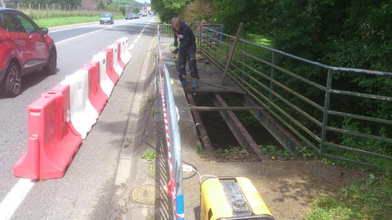 Remplacement de lames sur un pont